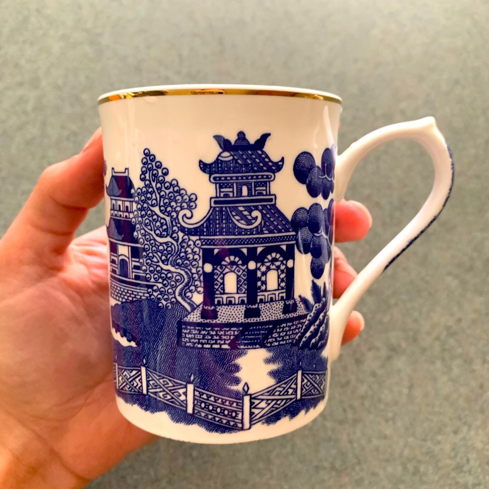 Fine bone china exclusive design by Roy kirkham